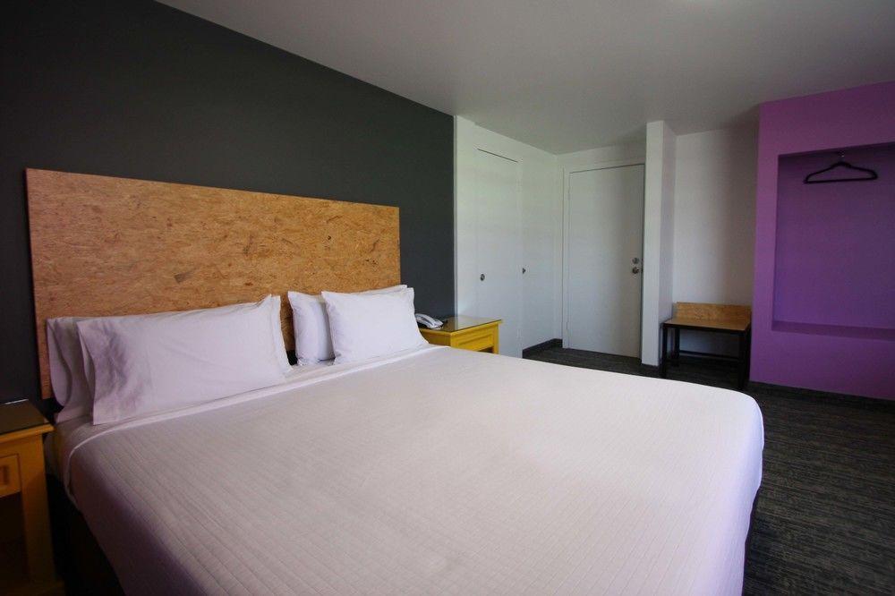B My Hotel 티후아나 외부 사진